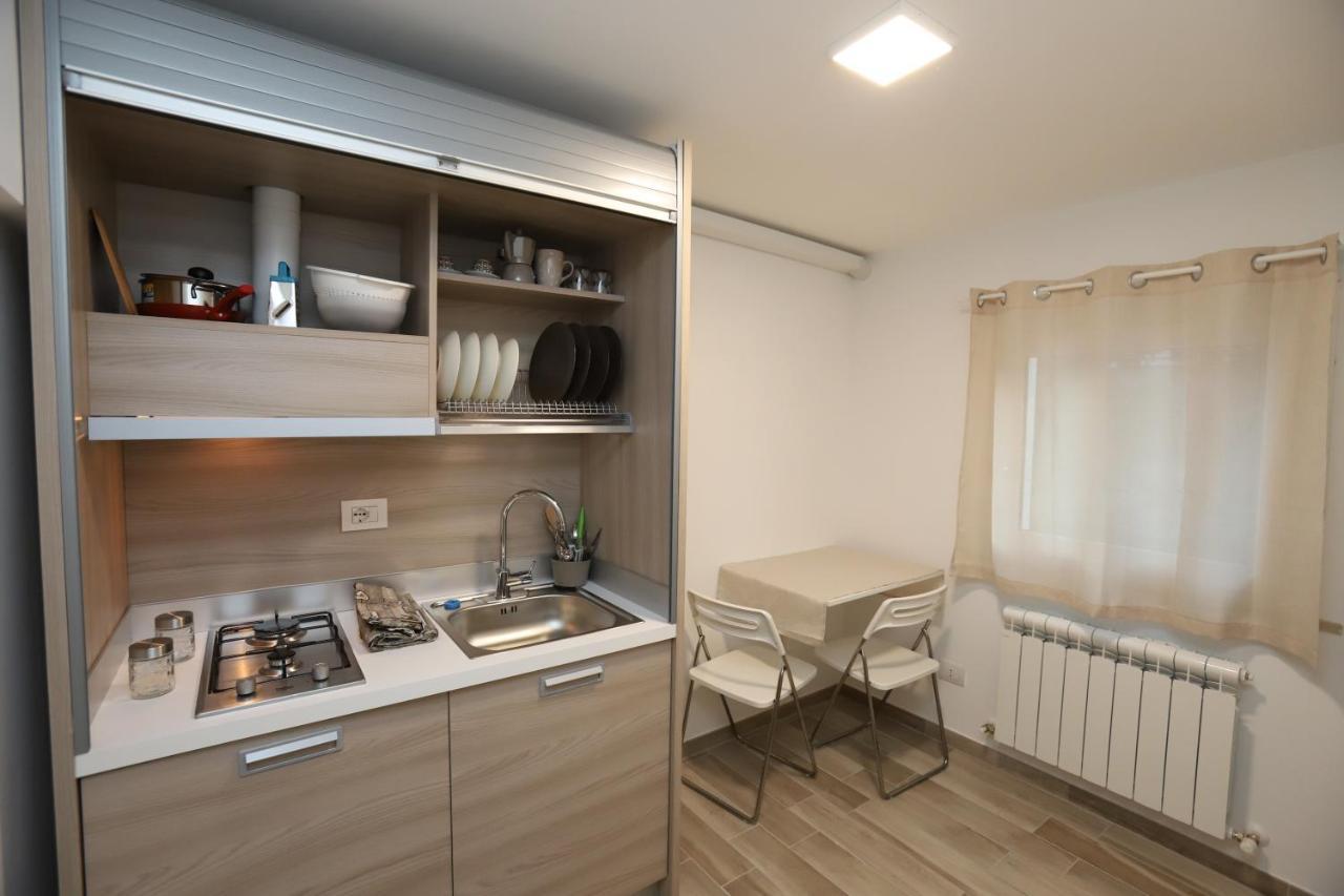 Orchidea Rooms & Suites Чивітанова-Марке Екстер'єр фото
